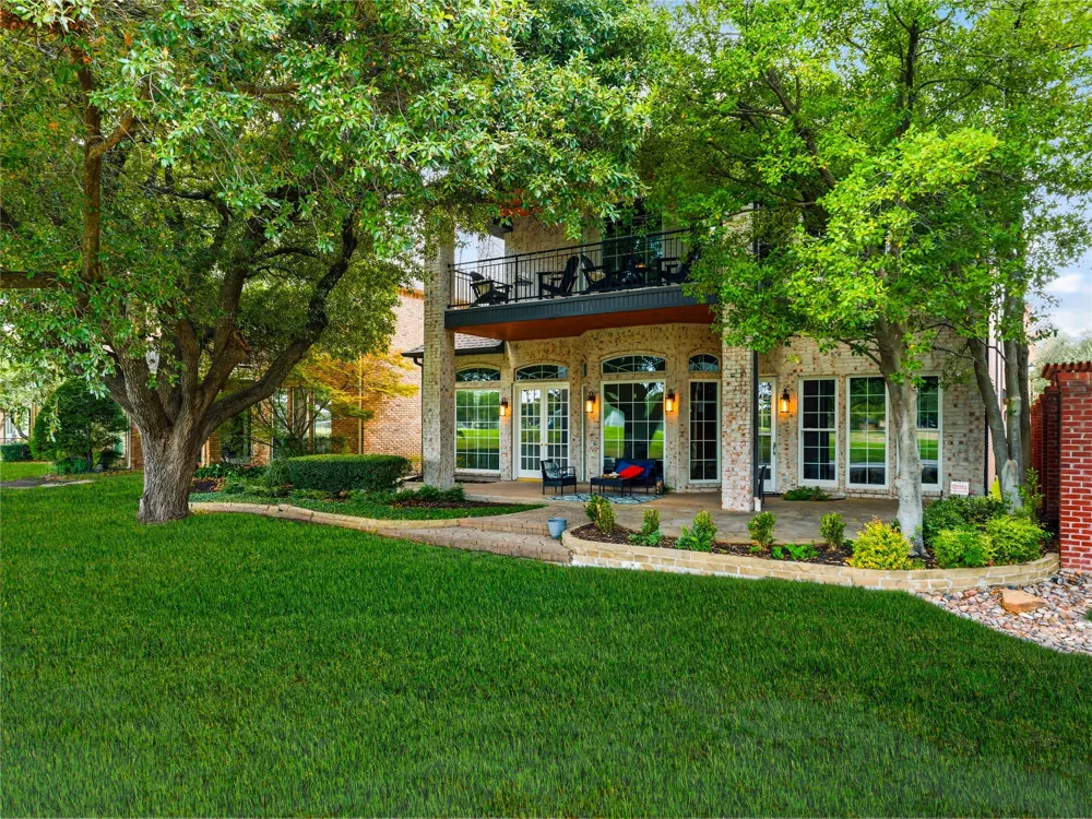 5120 Briar Tree Drive Dallas, TX 75248