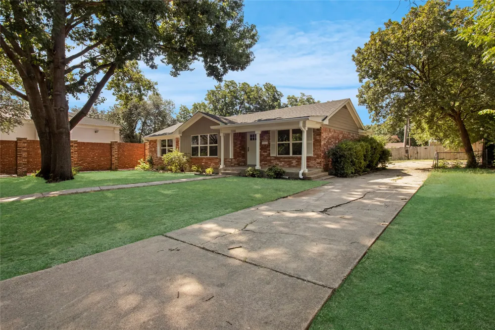7358 Winnell Way North Richland Hills, TX 76180