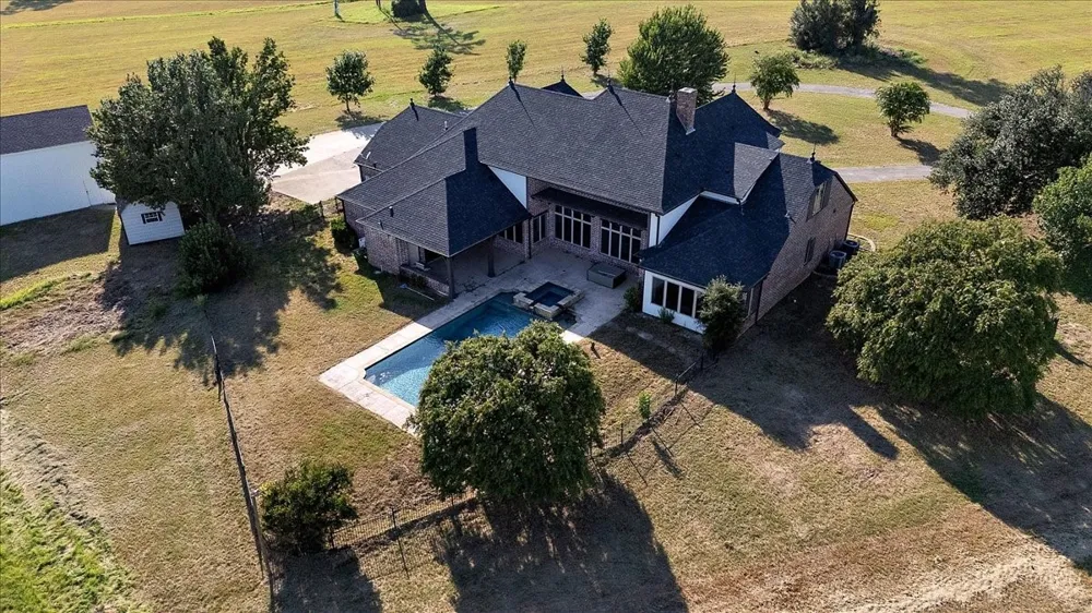 1442 County Road 313 E Tyler, TX 75706