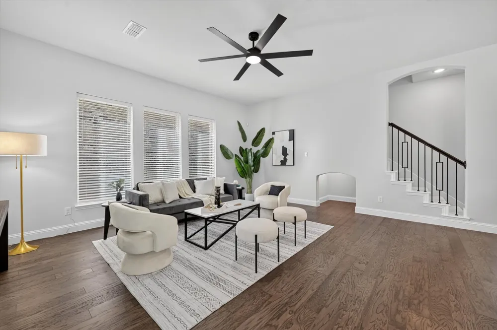 12780 Friar Street Farmers Branch, TX 75234