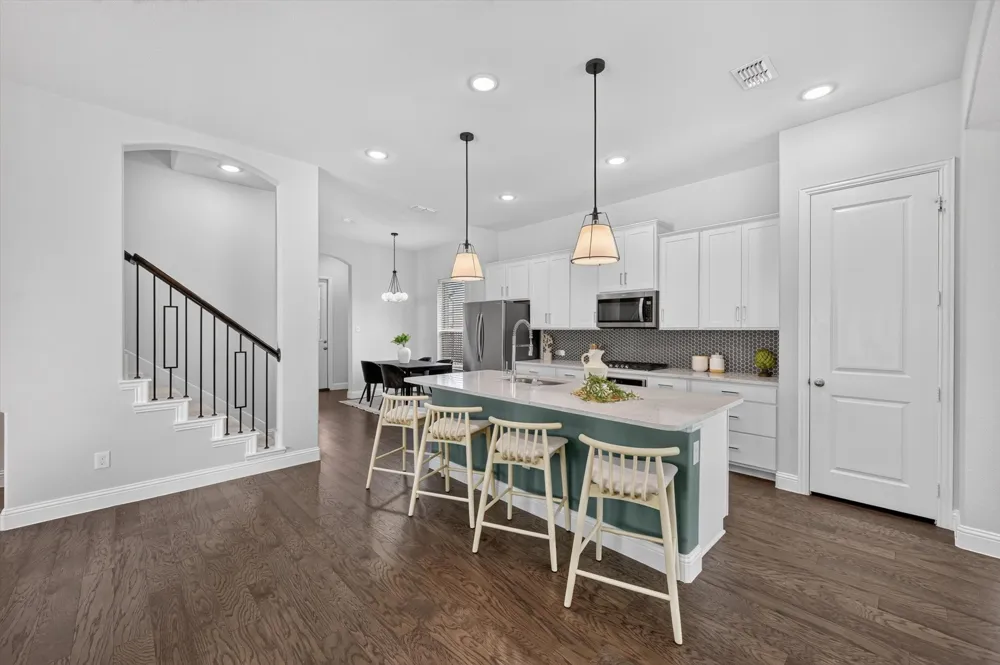 12780 Friar Street Farmers Branch, TX 75234