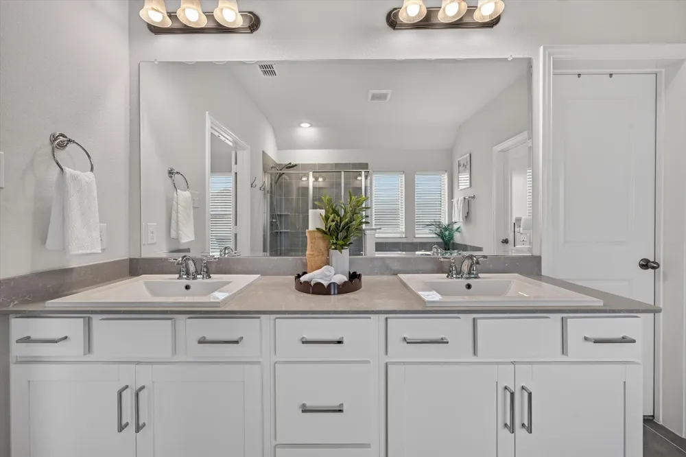 12780 Friar Street Farmers Branch, TX 75234