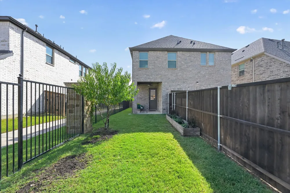 12780 Friar Street Farmers Branch, TX 75234