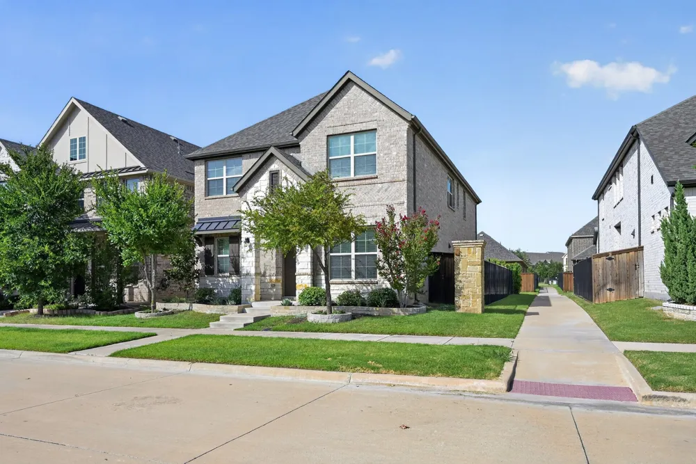 12780 Friar Street Farmers Branch, TX 75234