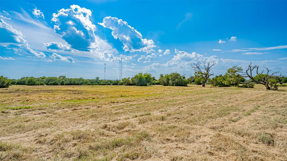 CR 351 Stephenville, TX 76401