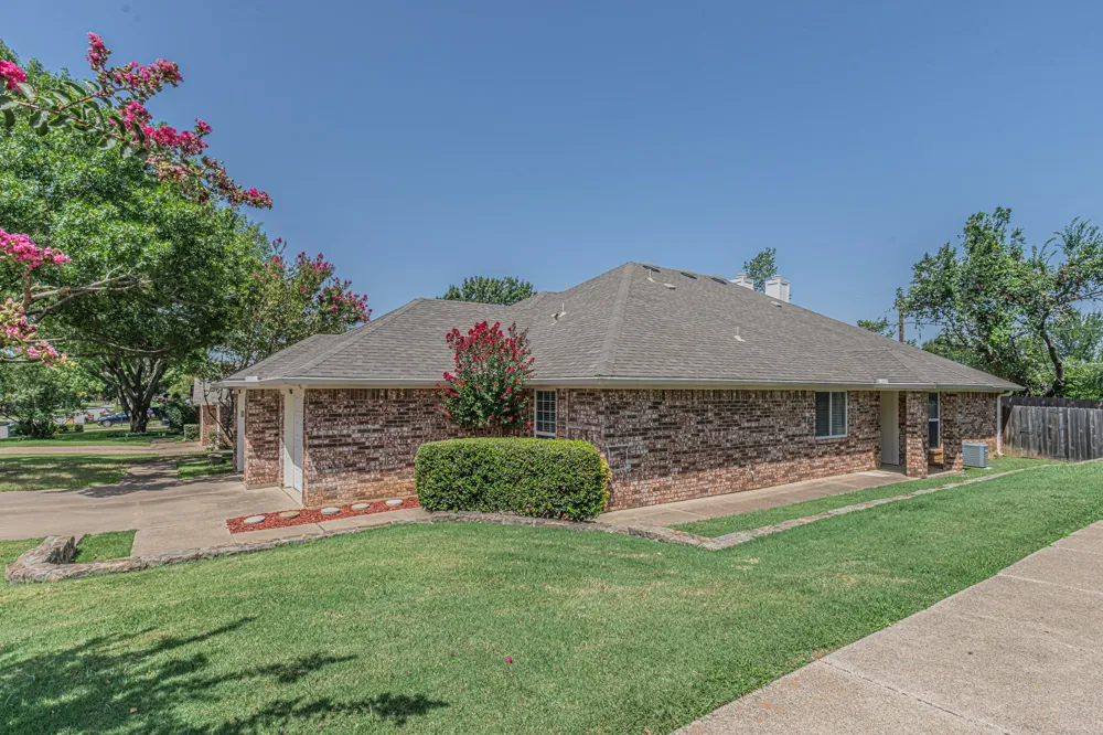 9265 Meandering Drive North Richland Hills, TX 76182