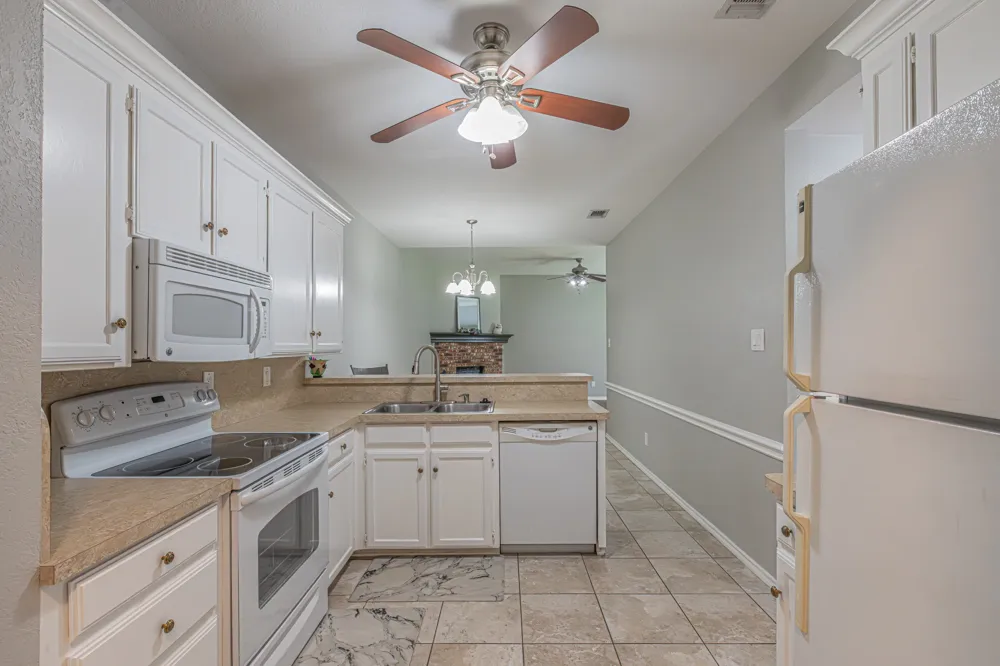 9265 Meandering Drive North Richland Hills, TX 76182