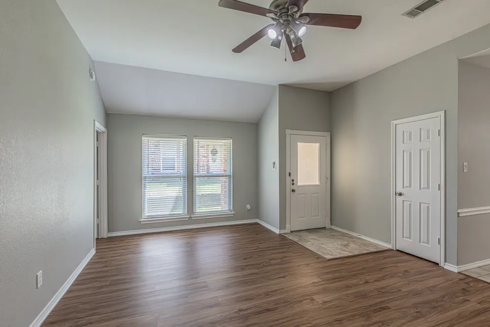 9265 Meandering Drive North Richland Hills, TX 76182