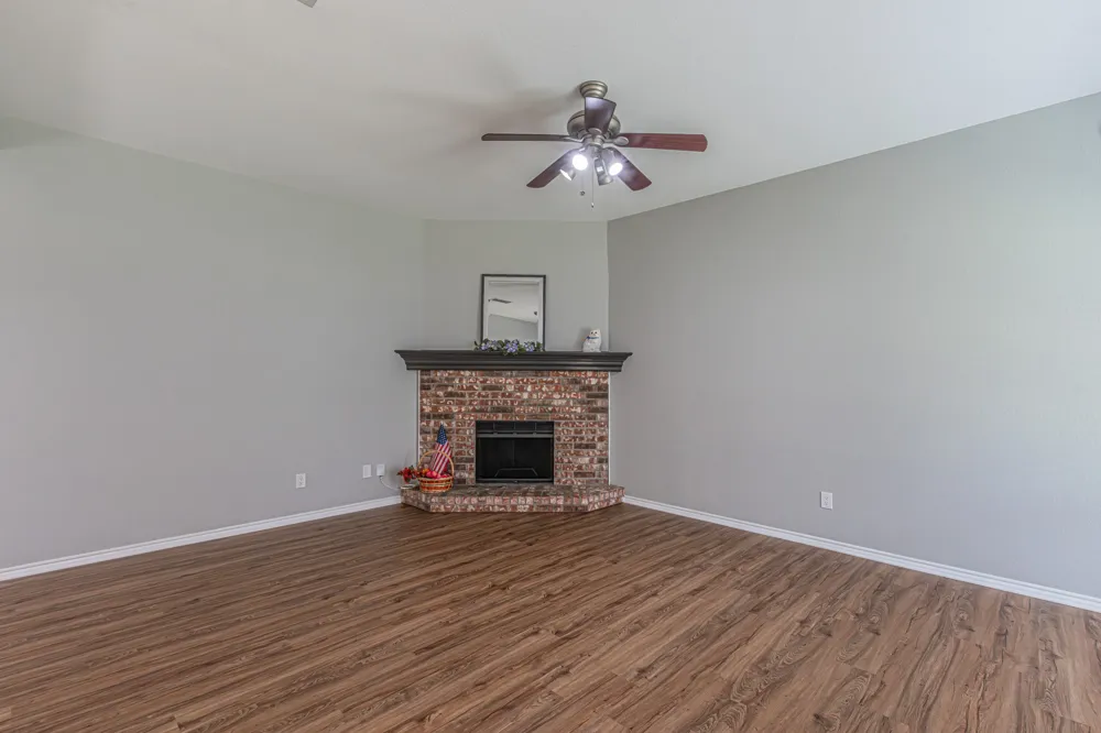 9265 Meandering Drive North Richland Hills, TX 76182