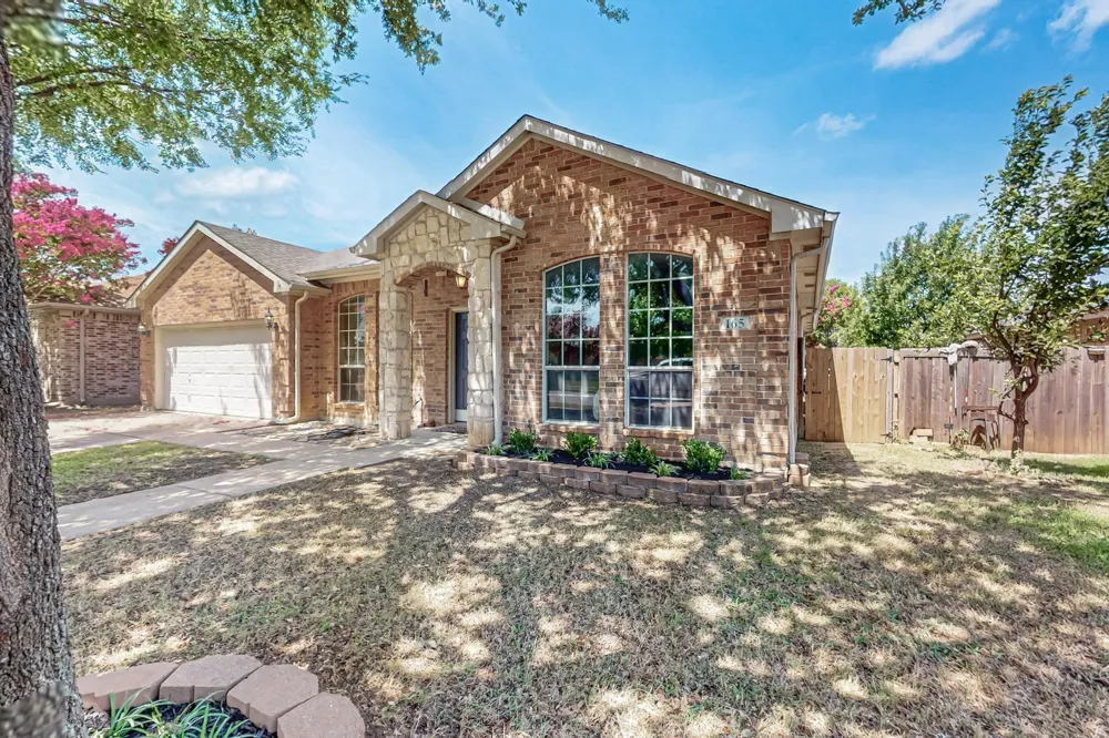 165 Hirth Drive Crowley, TX 76036