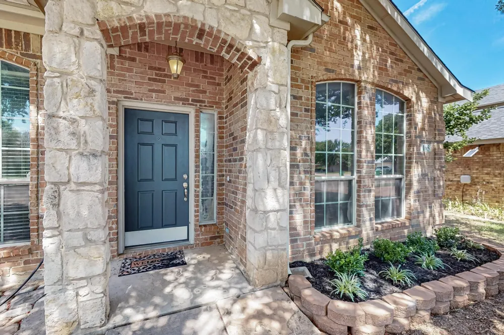 165 Hirth Drive Crowley, TX 76036