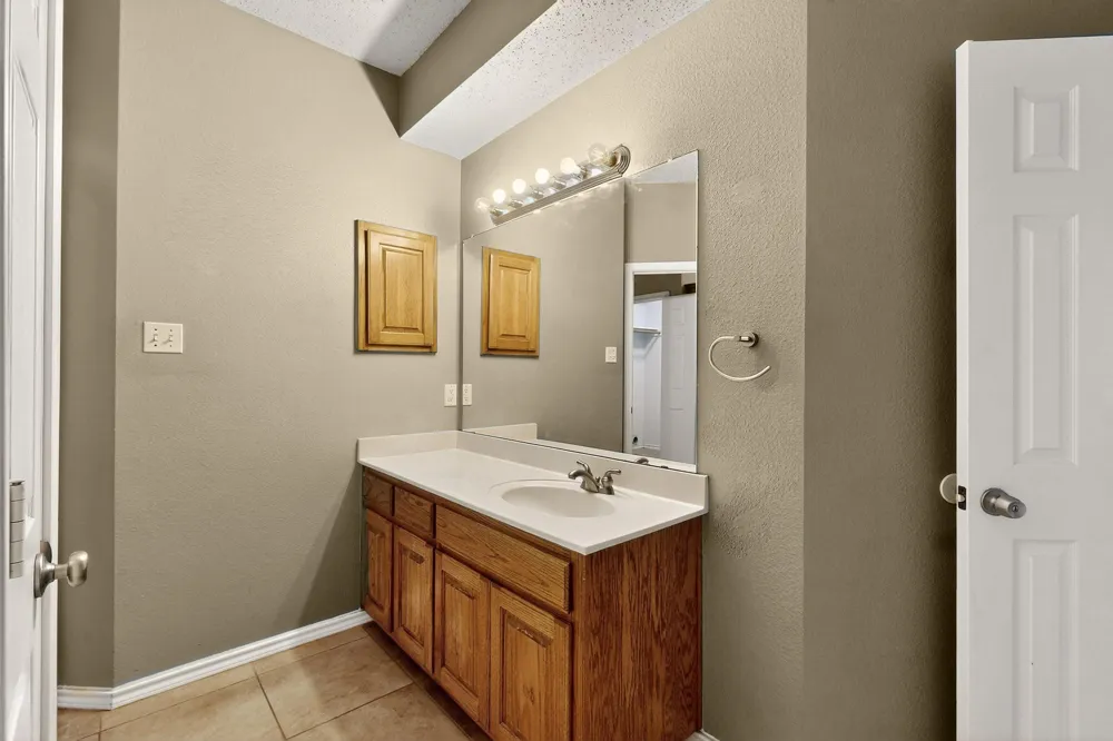 165 Hirth Drive Crowley, TX 76036