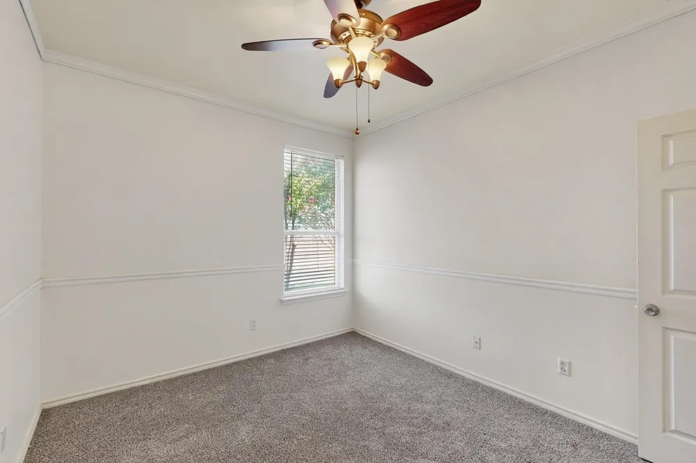 165 Hirth Drive Crowley, TX 76036