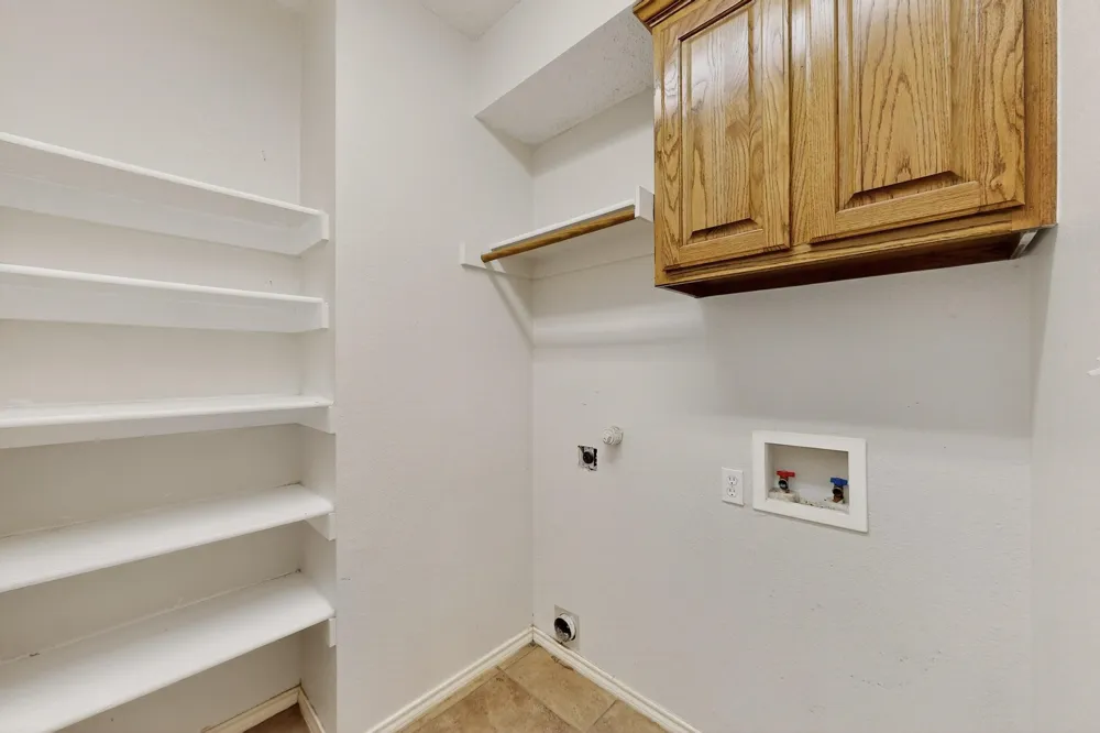 165 Hirth Drive Crowley, TX 76036