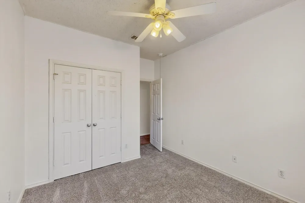 165 Hirth Drive Crowley, TX 76036
