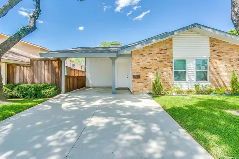 2651 Via Los Altos