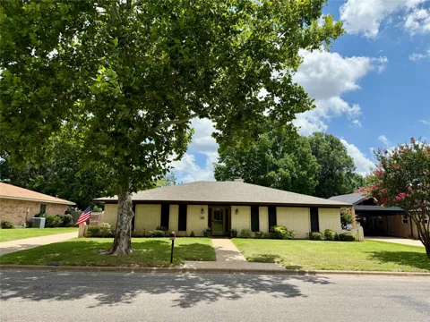 3005 Anthony Drive