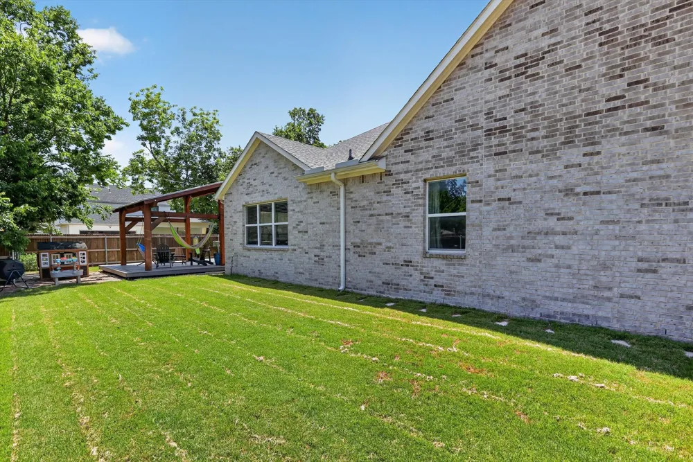 5801 Aton Avenue Westworth Village, TX 76114