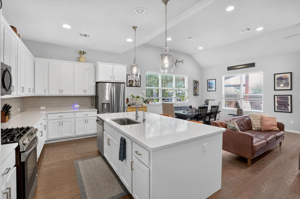 5801 Aton Avenue Westworth Village, TX 76114