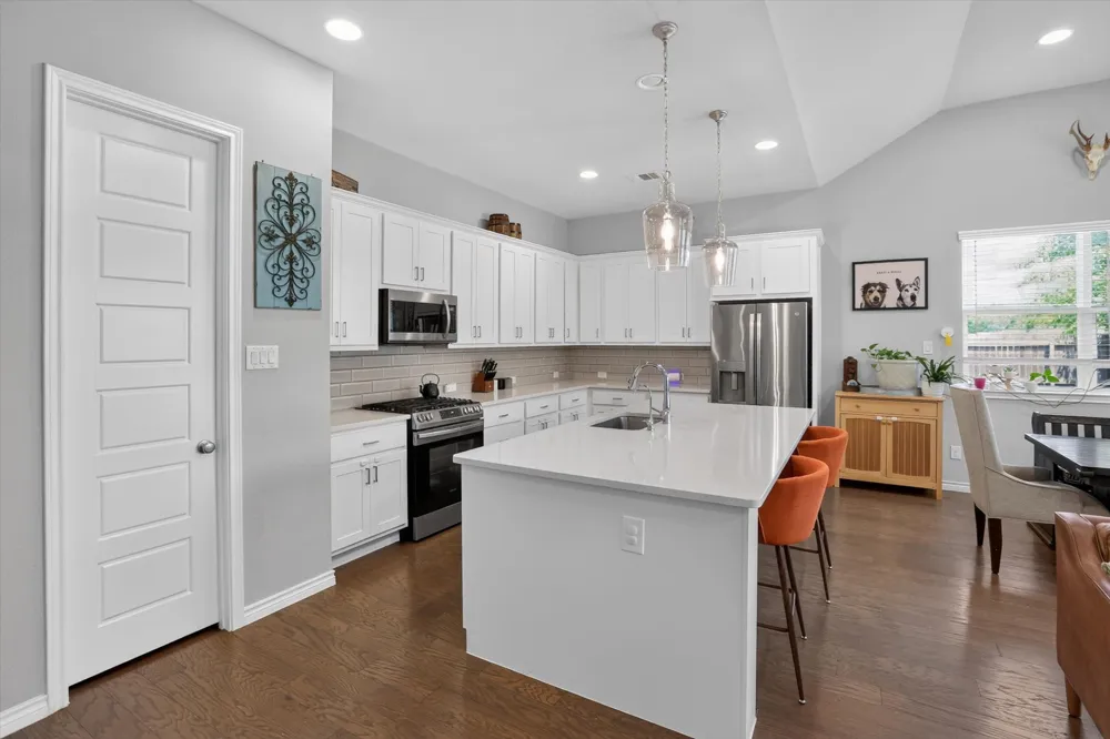 5801 Aton Avenue Westworth Village, TX 76114