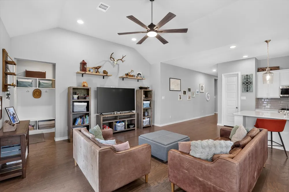 5801 Aton Avenue Westworth Village, TX 76114