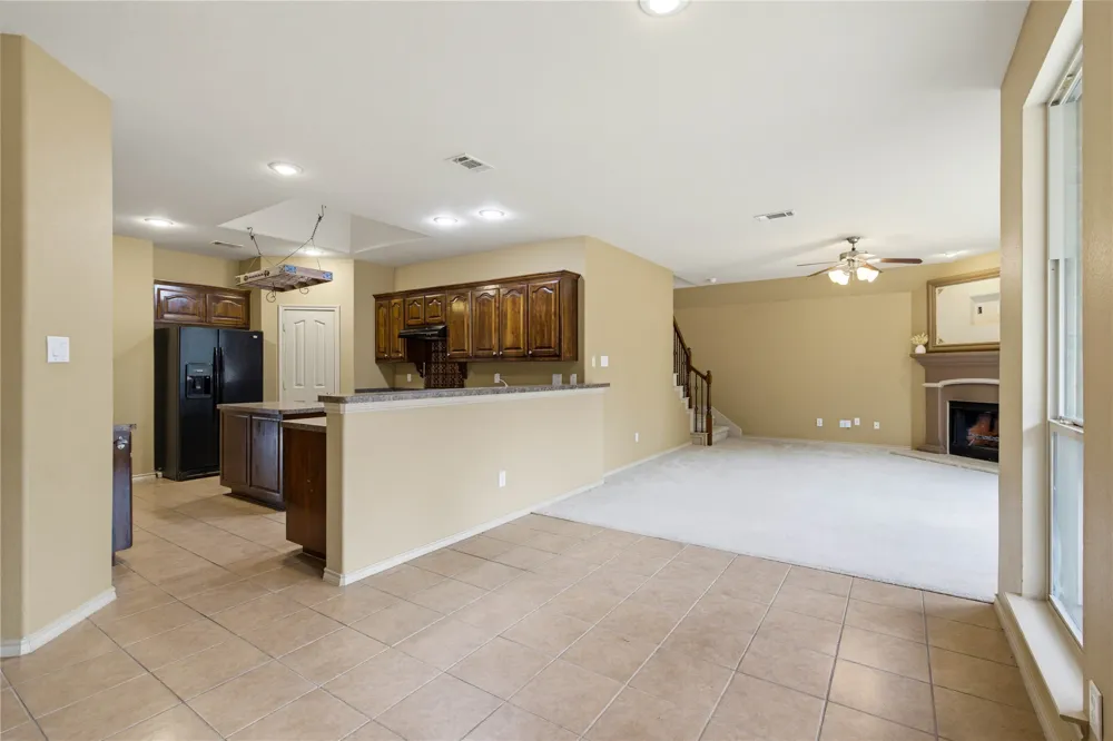 11 Beechcreek Drive Edgecliff Village, TX 76134