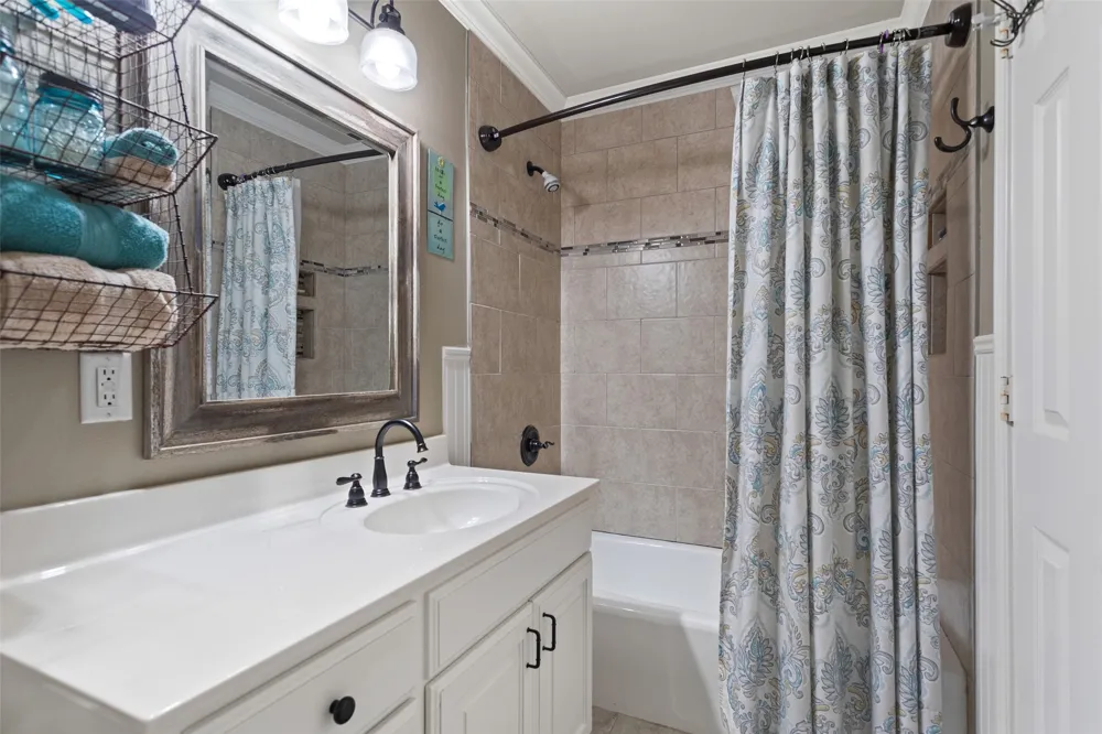 1340 Bridle Path Lindale, TX 75771
