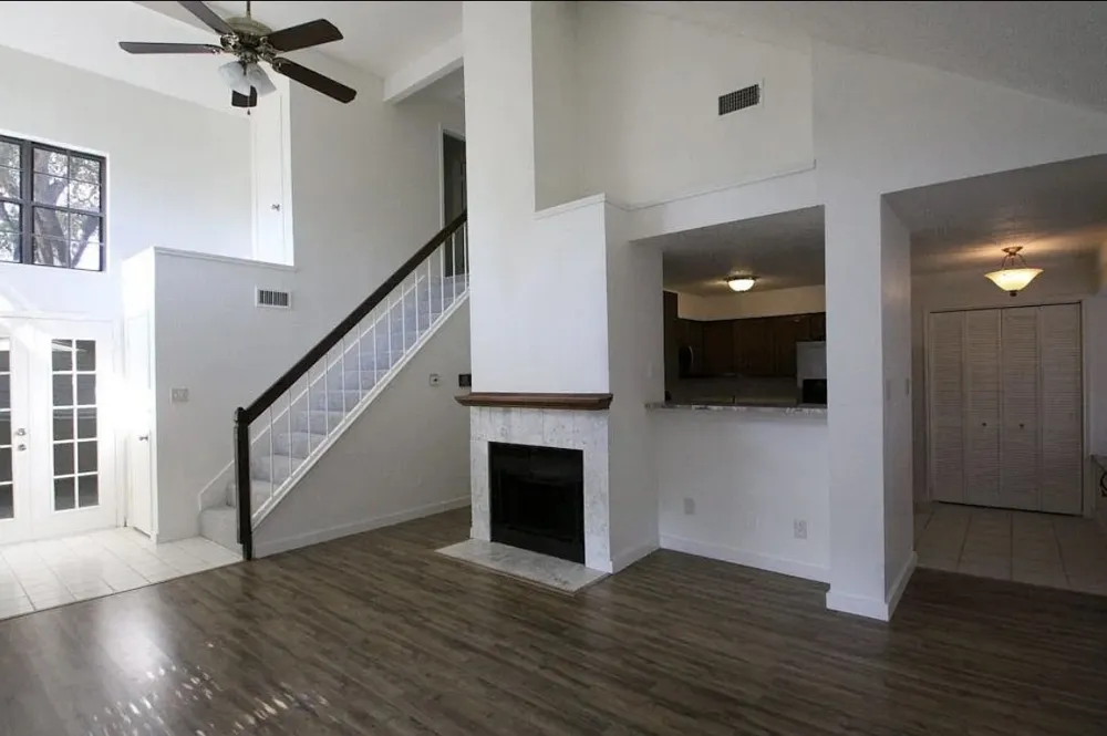 707 Argone Court Euless, TX 76039