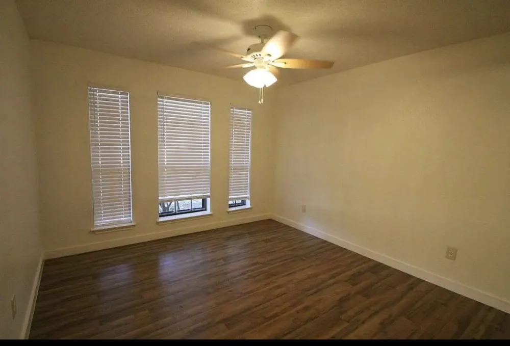 707 Argone Court Euless, TX 76039