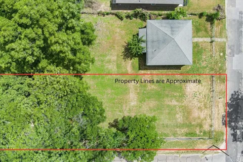 1000 E Calhoun Avenue