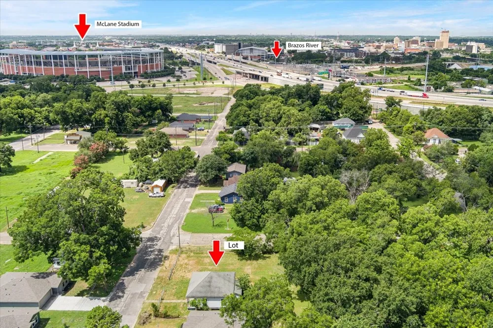 1000 E Calhoun Avenue Waco, TX 76704