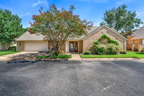 822 Ashford Court