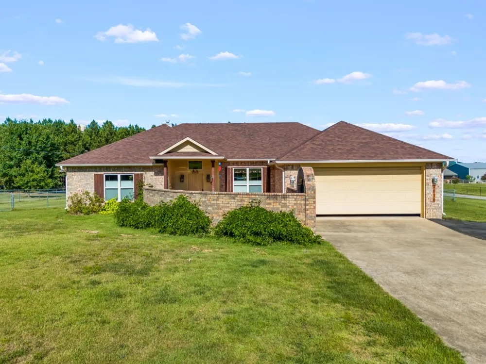 2616 Bob O Link Road Gilmer, TX 75645