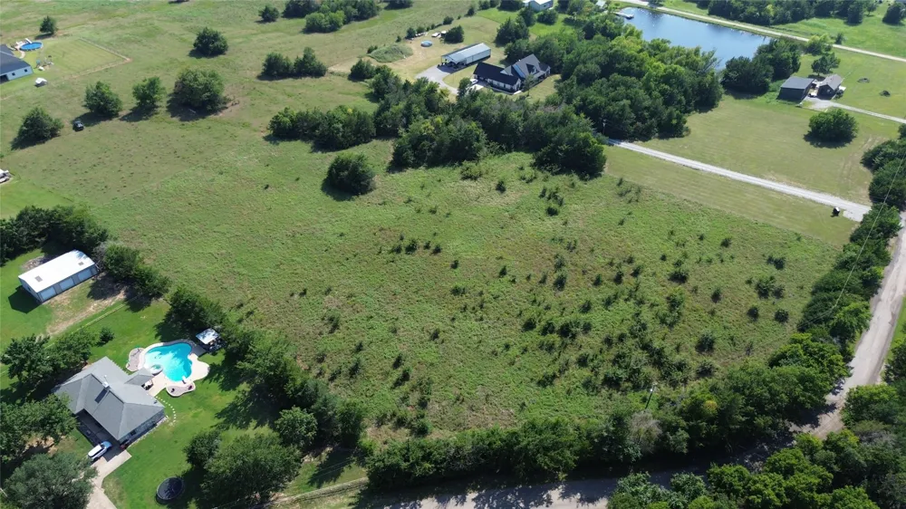 4770 County Road 2900 Dodd City, TX 75438