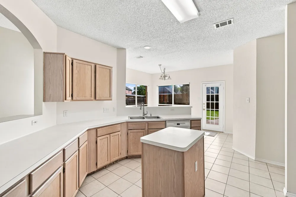1813 Pendleton Road Rowlett, TX 75089