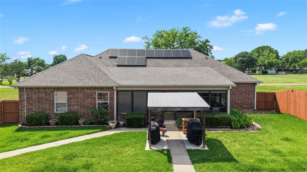 104 Blake Street Mabank, TX 75147