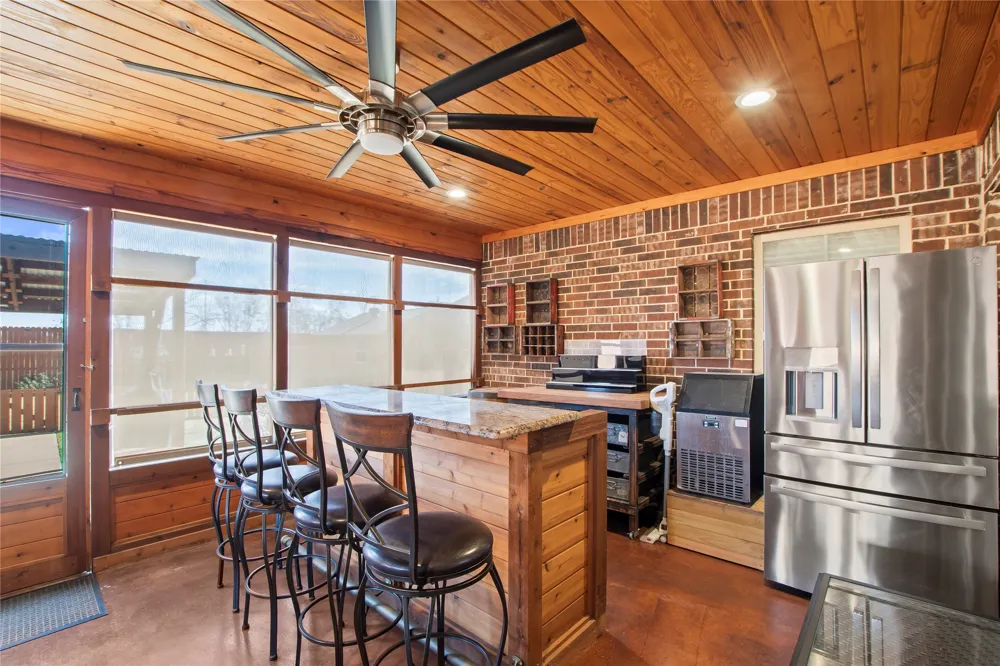 104 Blake Street Mabank, TX 75147