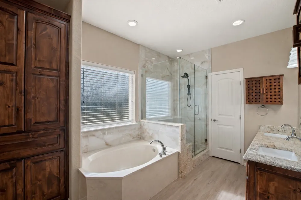 104 Blake Street Mabank, TX 75147