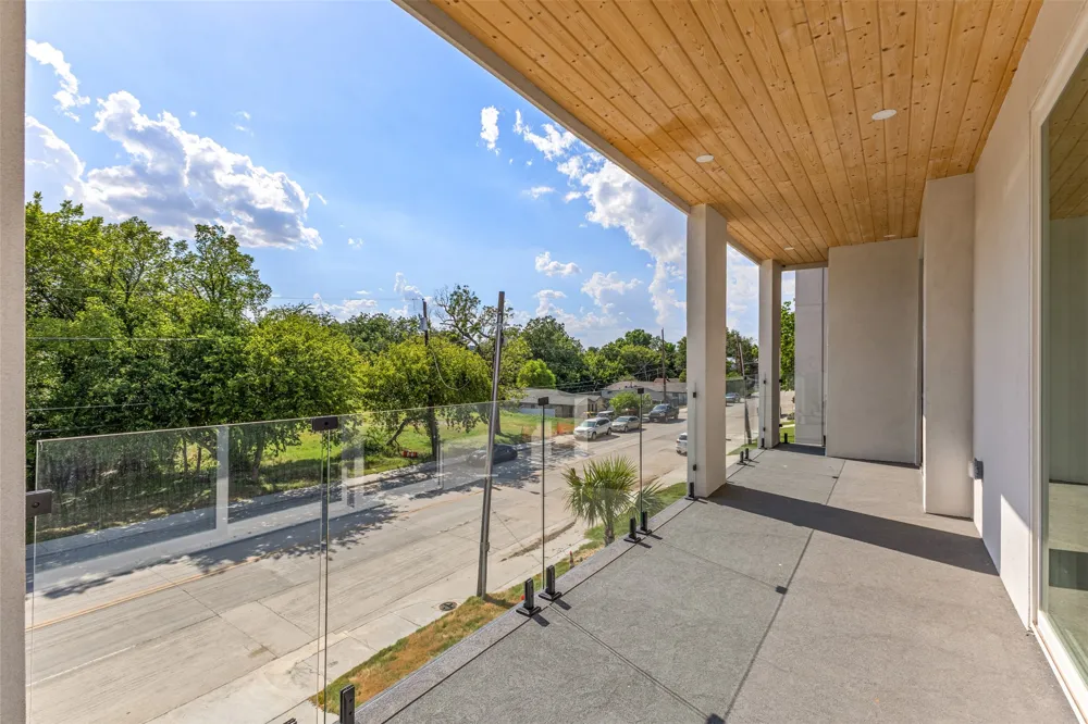 438 Bonnie View Road Dallas, TX 75203