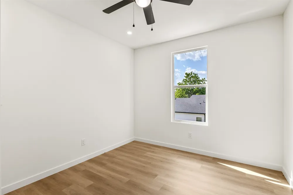 438 Bonnie View Road Dallas, TX 75203