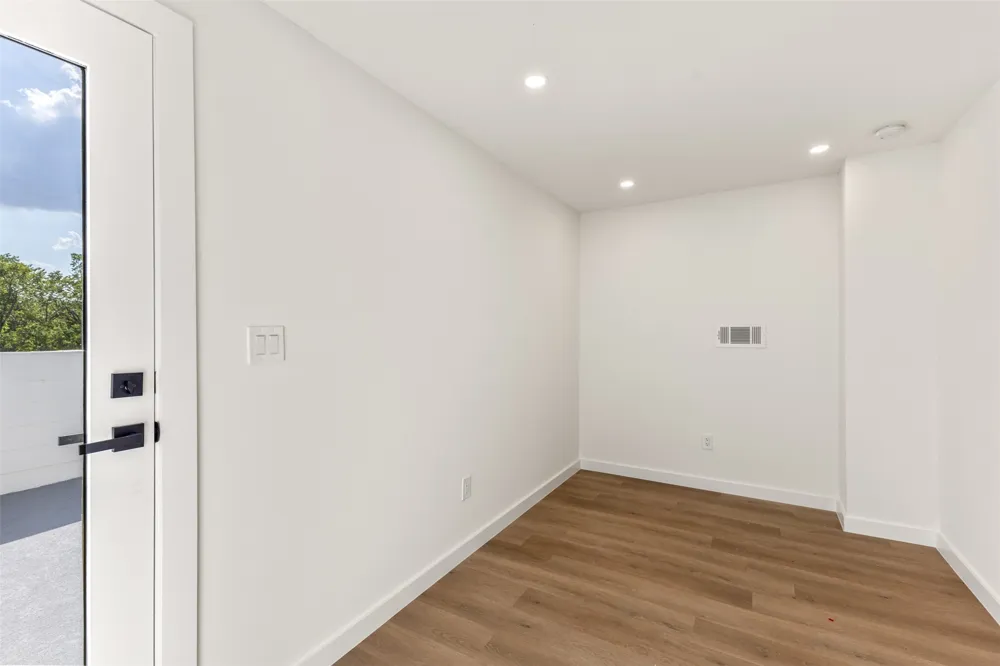 438 Bonnie View Road Dallas, TX 75203