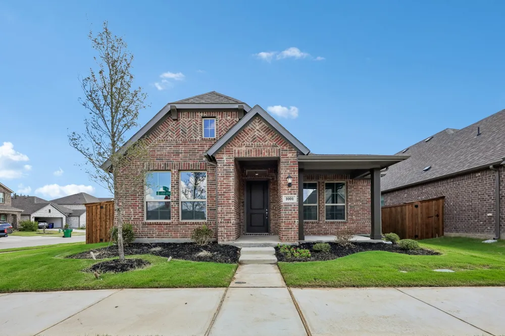 1001 Western Hills Drive Crowley, TX 76036
