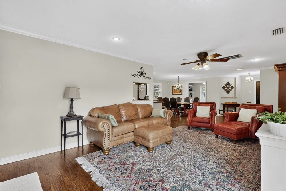 8420 Sweetwater Drive Dallas, TX 75228