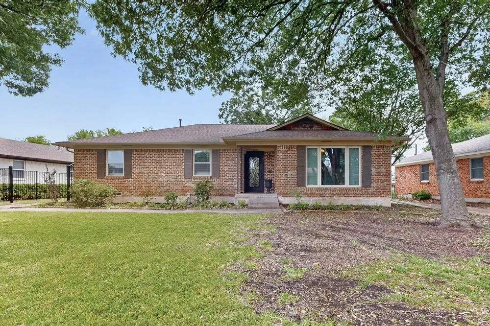 8420 Sweetwater Drive Dallas, TX 75228
