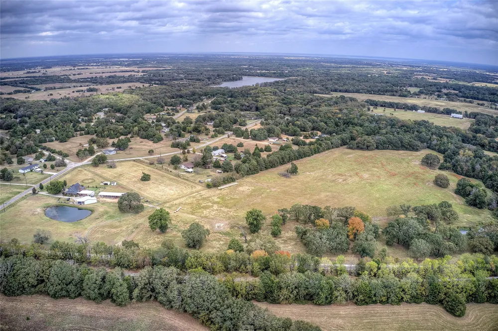 1331 County Road 3501 Wills Point, TX 75169