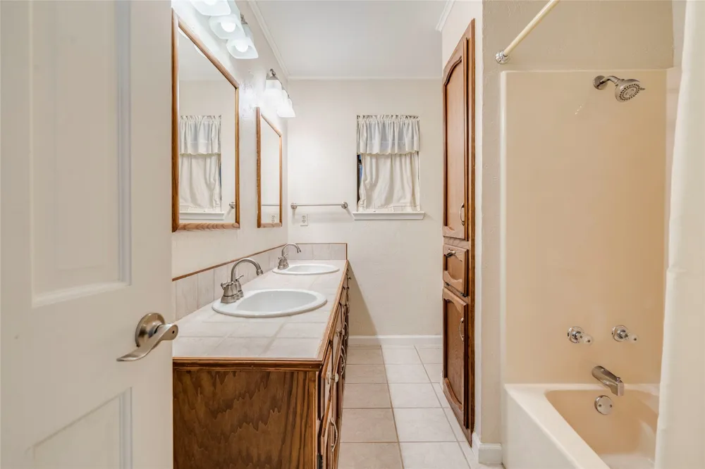 20 Saddle Rock Ridge Wimberley, TX 78676