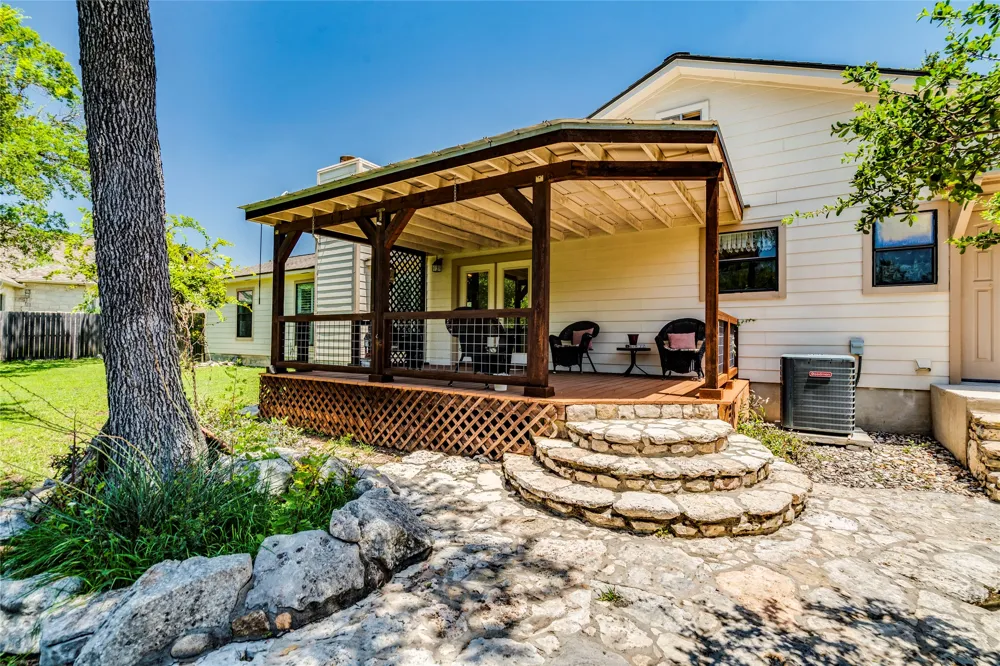 20 Saddle Rock Ridge Wimberley, TX 78676