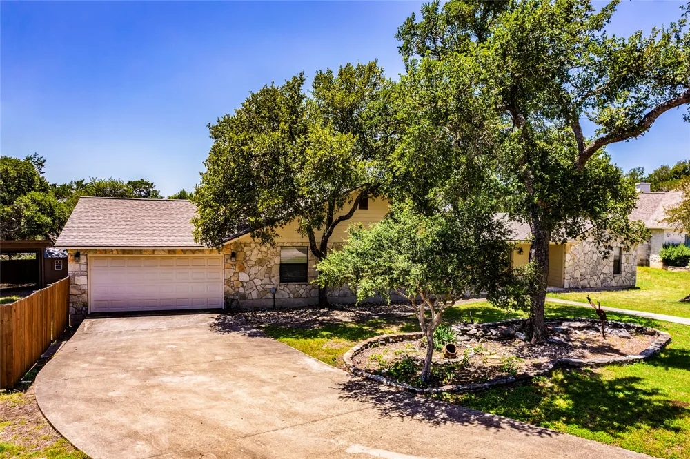 20 Saddle Rock Ridge Wimberley, TX 78676