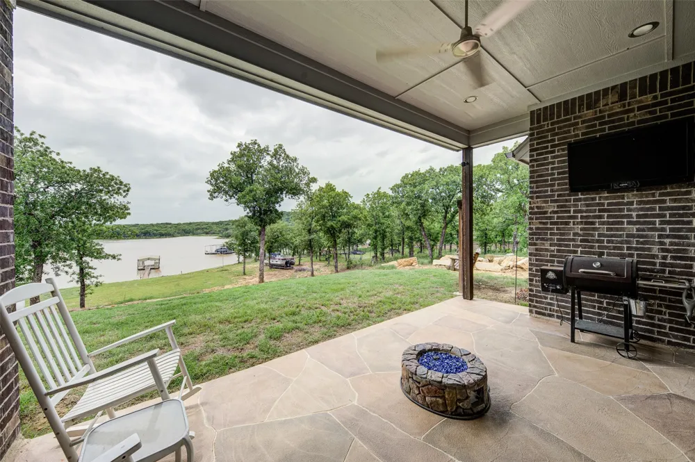133 Sunset Bay Pointe Court Chico, TX 76431