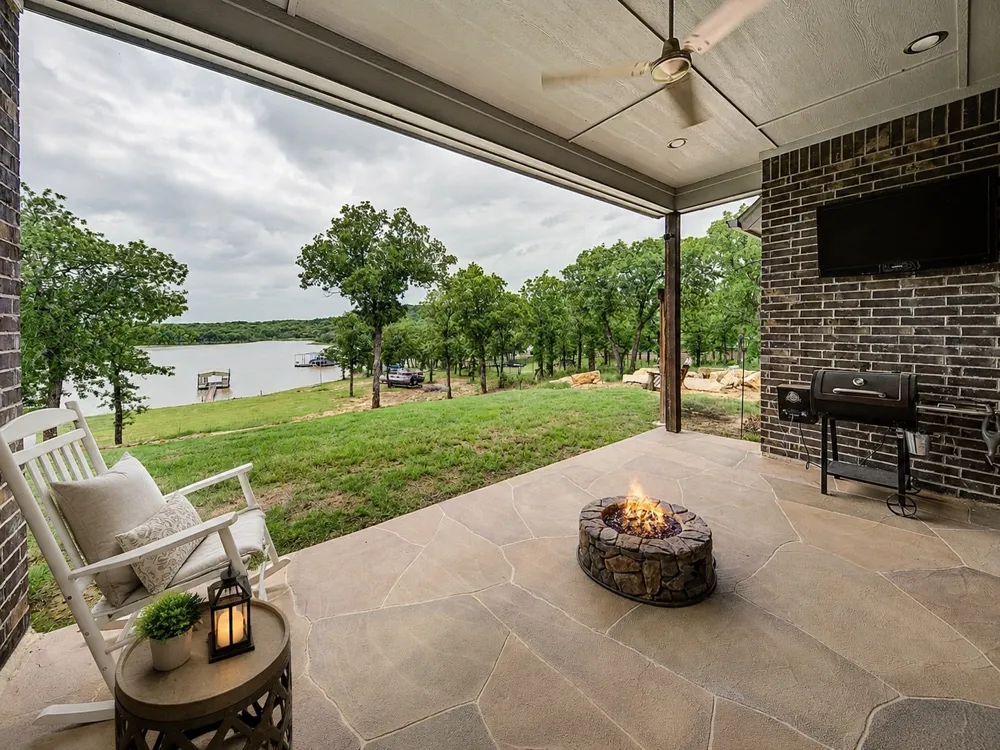 133 Sunset Bay Pointe Court Chico, TX 76431